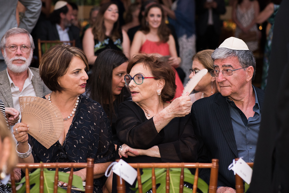 Casamento-judaico-chupá-mazal-tov-fotografo-de-casamento-judaico-fotografo-de-casamento-rio-de-janeiro-cerimonia-de-casamento-judaico-religiao-judaica-cohen-cerimonial-galeria-jardim-sitio-meio-do-mato-kipá-clara-sampaio-fotografia-casamento-de-dia-casamento-judeu-sinagoga-torá