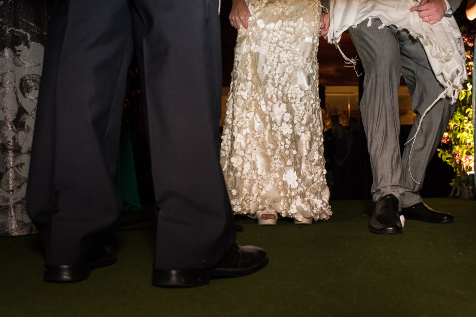 Casamento-judaico-chupá-mazal-tov-fotografo-de-casamento-judaico-fotografo-de-casamento-rio-de-janeiro-cerimonia-de-casamento-judaico-religiao-judaica-cohen-cerimonial-galeria-jardim-sitio-meio-do-mato-kipá-clara-sampaio-fotografia-casamento-de-dia-casamento-judeu-sinagoga-torá