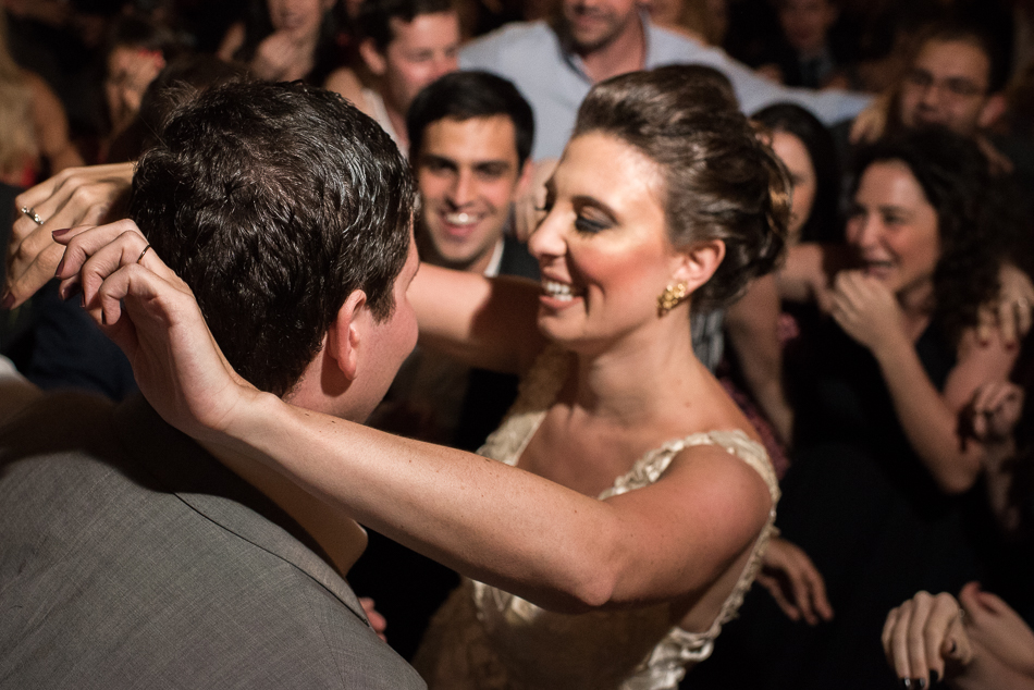 Casamento-judaico-chupá-mazal-tov-fotografo-de-casamento-judaico-fotografo-de-casamento-rio-de-janeiro-cerimonia-de-casamento-judaico-religiao-judaica-cohen-cerimonial-galeria-jardim-sitio-meio-do-mato-kipá-clara-sampaio-fotografia-casamento-de-dia-casamento-judeu-sinagoga-torá