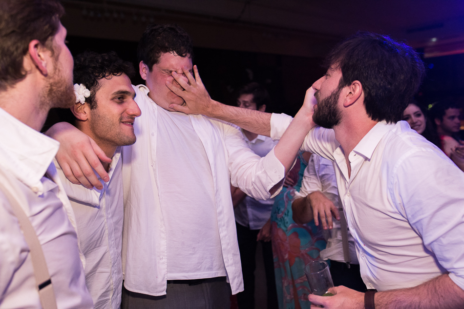 Casamento-judaico-chupá-mazal-tov-fotografo-de-casamento-judaico-fotografo-de-casamento-rio-de-janeiro-cerimonia-de-casamento-judaico-religiao-judaica-cohen-cerimonial-galeria-jardim-sitio-meio-do-mato-kipá-clara-sampaio-fotografia-casamento-de-dia-casamento-judeu-sinagoga-torá