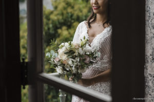 Destination wedding, casando de dia, casamento criativo, destination wedding Brazil, destination wedding rio de Janeiro, vestido de noiva, decoração casamento de dia, maquiagem de casamento, sapato de noiva, casando no solar real, Clara Sampaio Fotografia