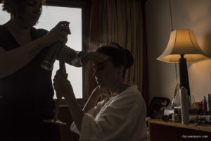 Casamento no mosteiro de São Bento, casamento criativo, melhor fotógrafo de casamento rio de janeiro, fotógrafo de casamento rj, casamento católico, vestido de noiva, making of no hotel novo mundo, clara Sampaio fotografia