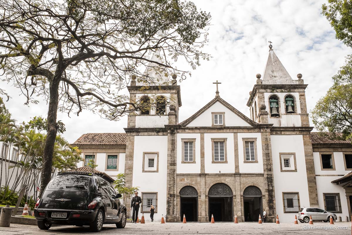 Casamento no mosteiro de São Bento, casamento criativo, melhor fotógrafo de casamento rio de janeiro, fotógrafo de casamento rj, casamento católico, vestido de noiva, making of no hotel novo mundo, clara Sampaio fotografia