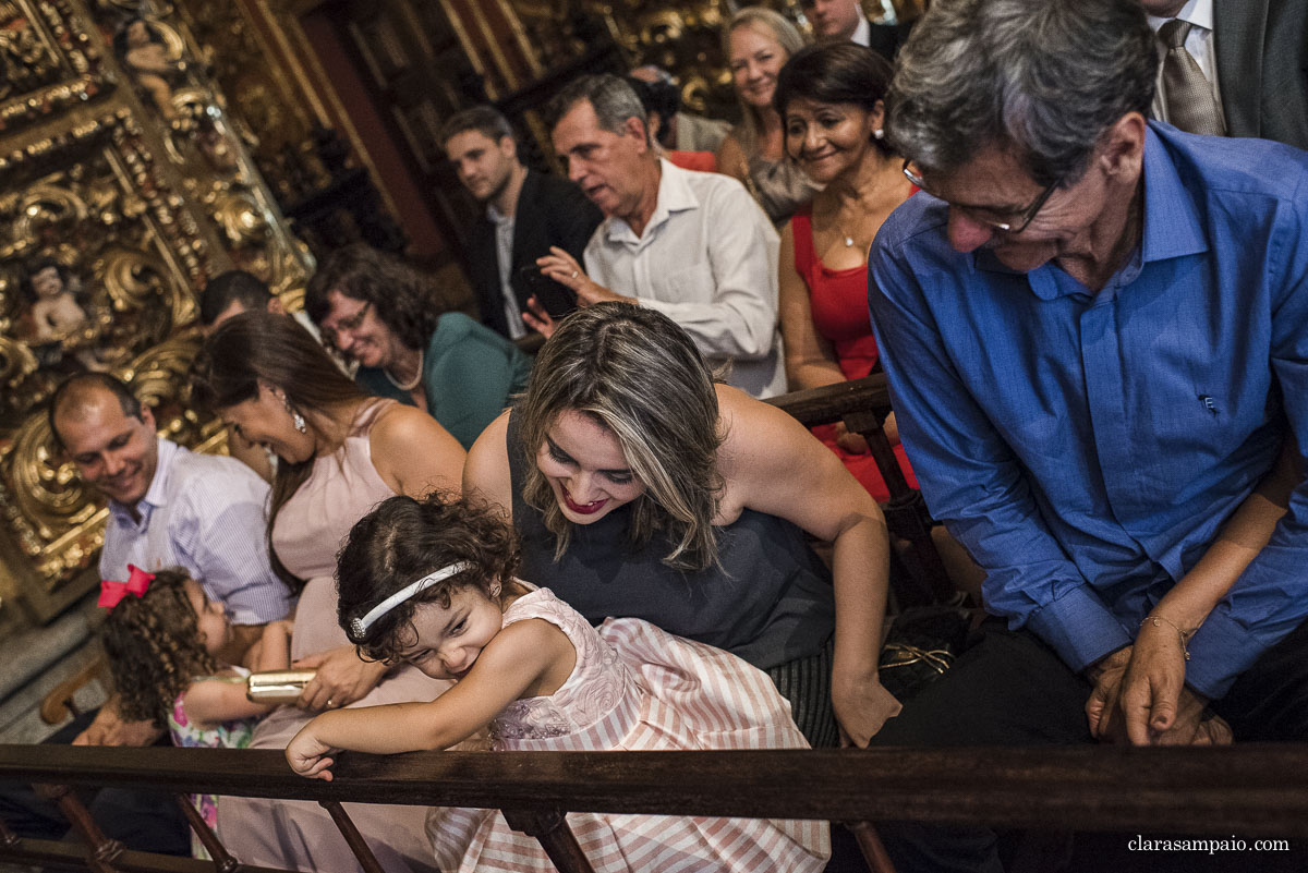 Casamento no mosteiro de São Bento, casamento criativo, melhor fotógrafo de casamento rio de janeiro, fotógrafo de casamento rj, casamento católico, vestido de noiva, making of no hotel novo mundo, clara Sampaio fotografia