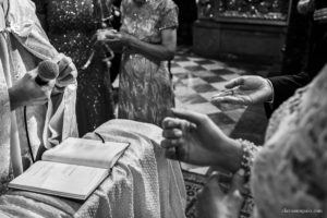 Casamento no mosteiro de São Bento, casamento criativo, melhor fotógrafo de casamento rio de janeiro, fotógrafo de casamento rj, casamento católico, vestido de noiva, making of no hotel novo mundo, clara Sampaio fotografia