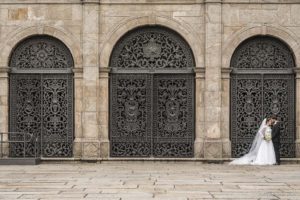 Casamento no mosteiro de São Bento, casamento criativo, melhor fotógrafo de casamento rio de janeiro, fotógrafo de casamento rj, casamento católico, vestido de noiva, making of no hotel novo mundo, clara Sampaio fotografia