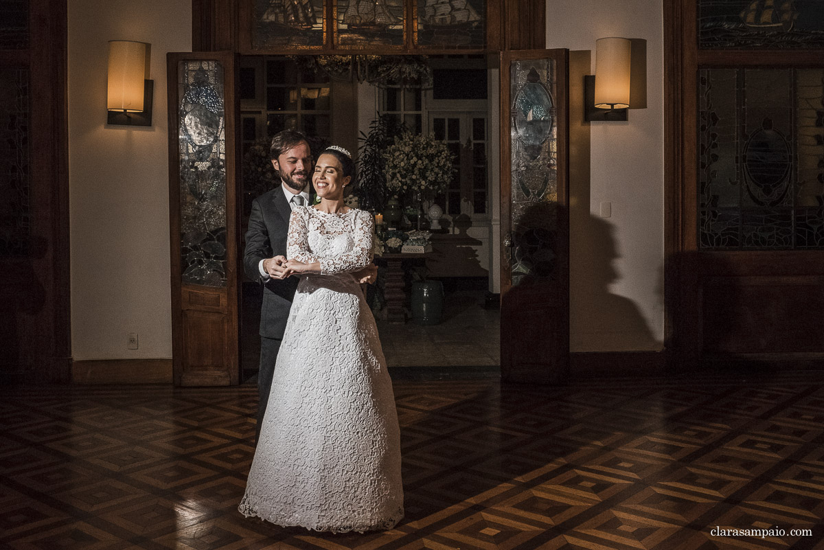 Casamento no mosteiro de São Bento, casamento criativo, melhor fotógrafo de casamento rio de janeiro, fotógrafo de casamento rj, casamento católico, vestido de noiva, making of no hotel novo mundo, clara Sampaio fotografia