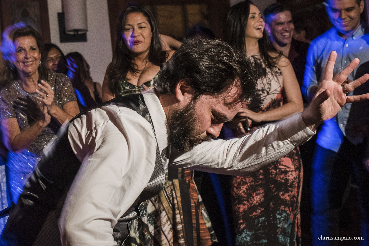 Casamento no mosteiro de São Bento, casamento criativo, melhor fotógrafo de casamento rio de janeiro, fotógrafo de casamento rj, casamento católico, vestido de noiva, making of no hotel novo mundo, clara Sampaio fotografia