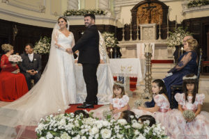 Casamento com atrações especiais, casamento com baile do Danny, casamento com bateria de escola de samba, melhor fotógrafo de casamento rio de janeiro, fotografia de casamento rio de janeiro, vestido de noiva, casando no Copacabana palace, clara Sampaio fotografia