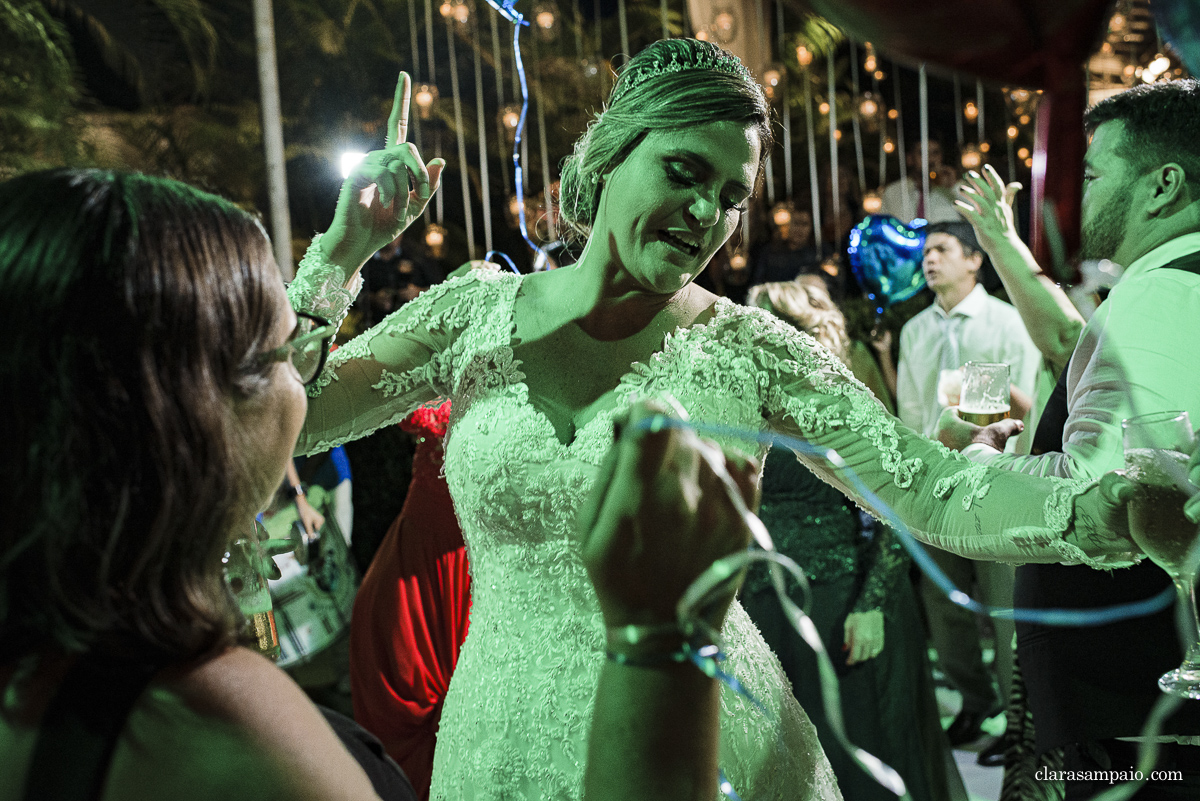 Casamento com atrações especiais, casamento com baile do Danny, casamento com bateria de escola de samba, melhor fotógrafo de casamento rio de janeiro, fotografia de casamento rio de janeiro, vestido de noiva, casando no Copacabana palace, clara Sampaio fotografia