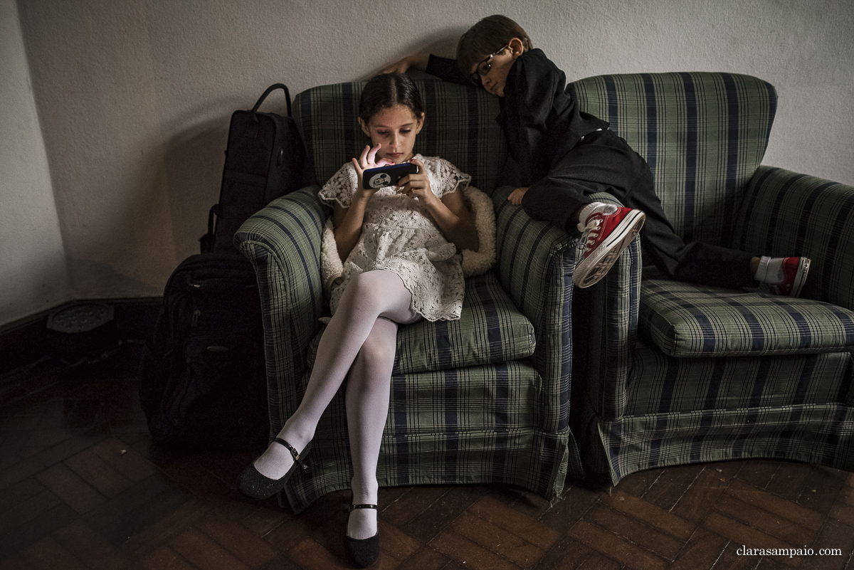 Casamento em casa, noivas 2021, noivas 2022, vestido de noiva, casamento criativo, melhor fotógrafo de casamento, fotógrafa de casamento rio de janeiro, imagens únicas, memórias, making of, cerimônia de casamento, festa de casamento, casando em casa, casando no rio de janeiro, clara Sampaio fotografia