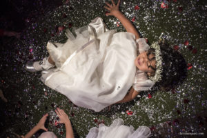 Casamento em casa, noivas 2021, noivas 2022, vestido de noiva, casamento criativo, melhor fotógrafo de casamento, fotógrafa de casamento rio de janeiro, imagens únicas, memórias, making of, cerimônia de casamento, festa de casamento, casando em casa, casando no rio de janeiro, clara Sampaio fotografia