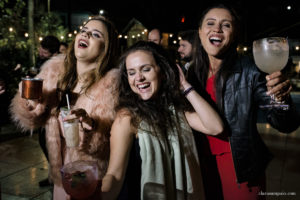 Casamento na Serra do Rio, casando em itaipava, vestido de noiva, casando de dia, casando no por do sol, noivas 2021, noivas 2022, casamento criativo, casando na serra carioca, casando em Teresópolis, casando em Petrópolis, casando em friburgo, clara Sampaio fotografia