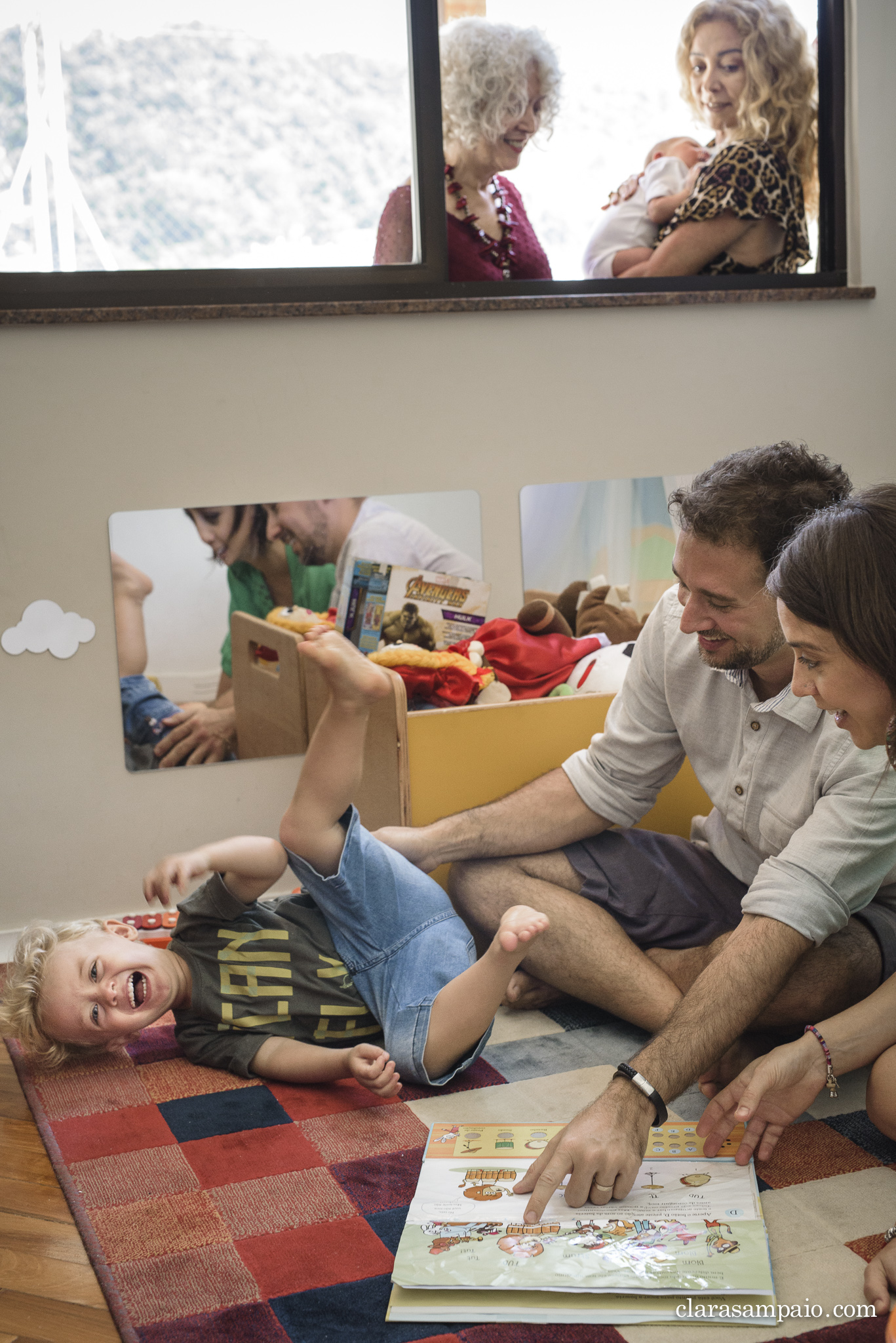 Álbum de família, fotografia de família, fotografia documental de família, parto humanizado, parto humanizado em casa, maternidade, fotógrafa de família Ribeirão Preto, fotógrafa de família rio de janeiro, clara Sampaio fotografia, canal por assinatura GNT, cinegroup, GNT