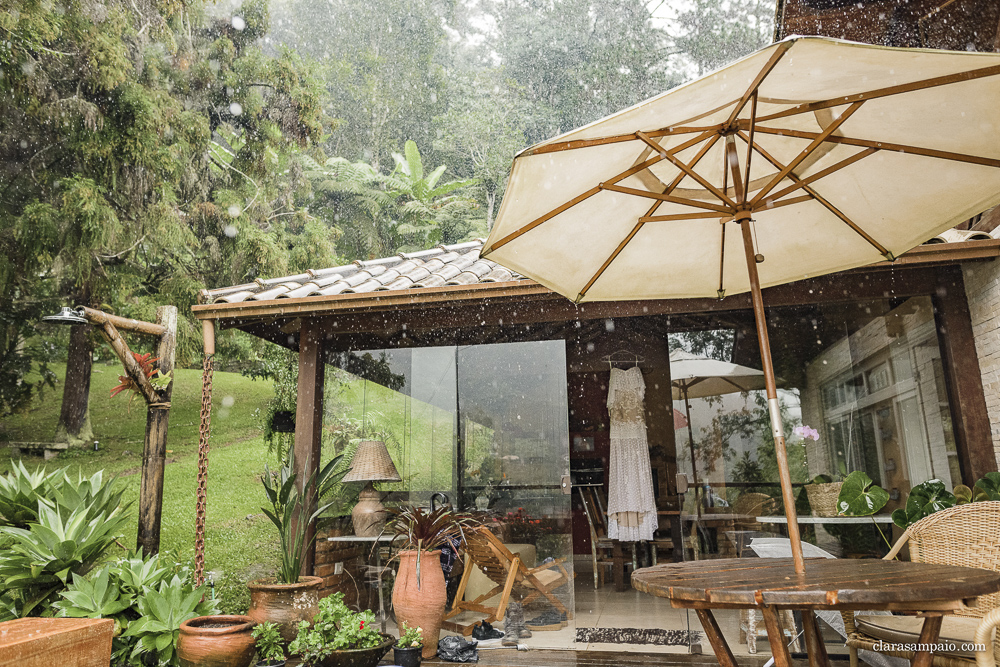 Casamento em friburgo, casamento na serra carioca, casamento na chuva, casamento no frio, casamento no inverno, fotógrafo de casamento rio de janeiro, fotógrafo de casamento Ribeirão Preto, fotógrafo de casamento brasil, fotógrafo de casamento budista, casamento budista, vestido de noiva, clara sampaio fotografia