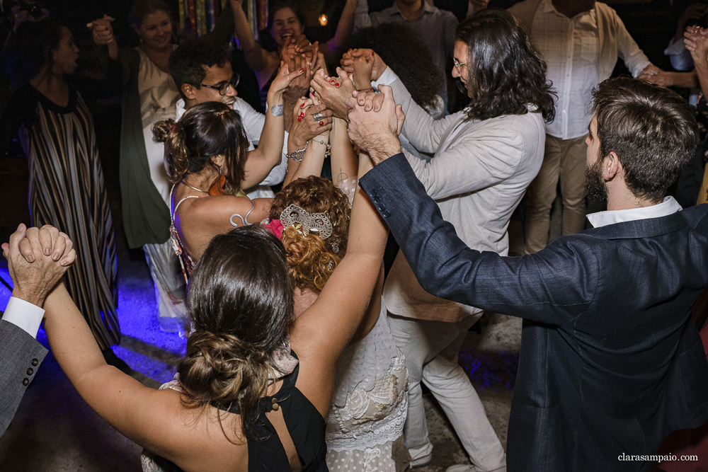 Casamento em friburgo, casamento na serra carioca, casamento na chuva, casamento no frio, casamento no inverno, fotógrafo de casamento rio de janeiro, fotógrafo de casamento Ribeirão Preto, fotógrafo de casamento brasil, fotógrafo de casamento budista, casamento budista, vestido de noiva, clara sampaio fotografia