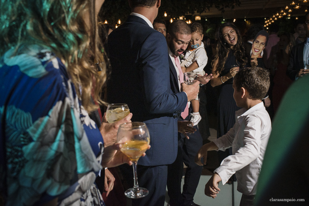 Festa maravilhosa do casamento na casa das canoas, recepção impecável organizada pelo cerimonial céu de tule, festa de casamento mais linda e colorida na casa das canoas, Isabela e Bernardo se casaram em uma festa linda na casa das canoas, festa de casamento especial e cheia de amor na casa das canoas no rio de janeiro