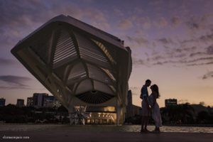 ensaio pré casamento, ensaio de casal, pré wedding, fotografo de família, fotógrafo de casamento, fotógrafo de casais, porto maravilha, clara sampaio fotografia