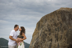 Ensaio de gestante com pet, Ensaio de gestante criativo, Ensaio de gestante ao ar livre, Ensaio de gestante o que usar, Ensaio de gestante na praia, melhor fotógrafa de parto, melhor fotógrafa de família, melhor fotógrafa de peto, clara Sampaio fotografia