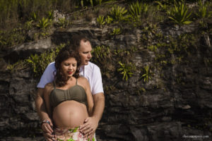 Ensaio de gestante com pet, Ensaio de gestante criativo, Ensaio de gestante ao ar livre, Ensaio de gestante o que usar, Ensaio de gestante na praia, melhor fotógrafa de parto, melhor fotógrafa de família, melhor fotógrafa de peto, clara Sampaio fotografia