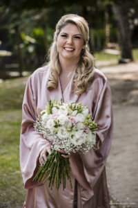 Casamento no sítio meio do mato, casamento no pôr do sol, casamento no fim de tarde, noivas 2021, noivas 2022, casamento criativo, vestido de noiva, casando no meio do mato, melhor fotógrafo de casamento rj, casando no sítio meio do mato, clara Sampaio fotografia