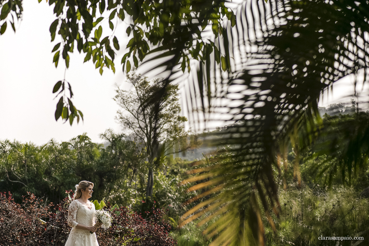 Casamento no sítio meio do mato, casamento no pôr do sol, casamento no fim de tarde, noivas 2021, noivas 2022, casamento criativo, vestido de noiva, casando no meio do mato, melhor fotógrafo de casamento rj, casando no sítio meio do mato, clara Sampaio fotografia