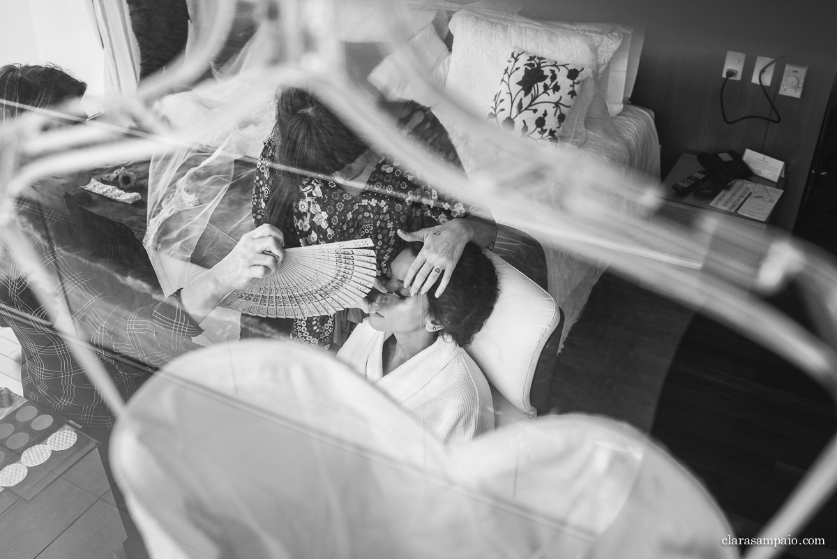 Estória de casamento, casamento criativo, noivas 2021, noivas 2022, casando em búzios, casamento no rio de janeiro, vestido de noiva, making of em niterói, clara Sampaio fotografia