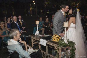 Estória de casamento, casamento criativo, noivas 2021, noivas 2022, casando em búzios, casamento no rio de janeiro, vestido de noiva, making of em niterói, clara Sampaio fotografia