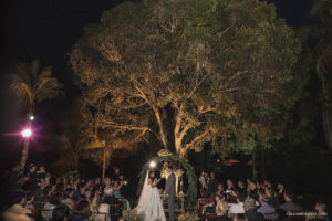 Estória de casamento, casamento criativo, noivas 2021, noivas 2022, casando em búzios, casamento no rio de janeiro, vestido de noiva, making of em niterói, clara Sampaio fotografia