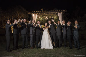 Estória de casamento, casamento criativo, noivas 2021, noivas 2022, casando em búzios, casamento no rio de janeiro, vestido de noiva, making of em niterói, clara Sampaio fotografia