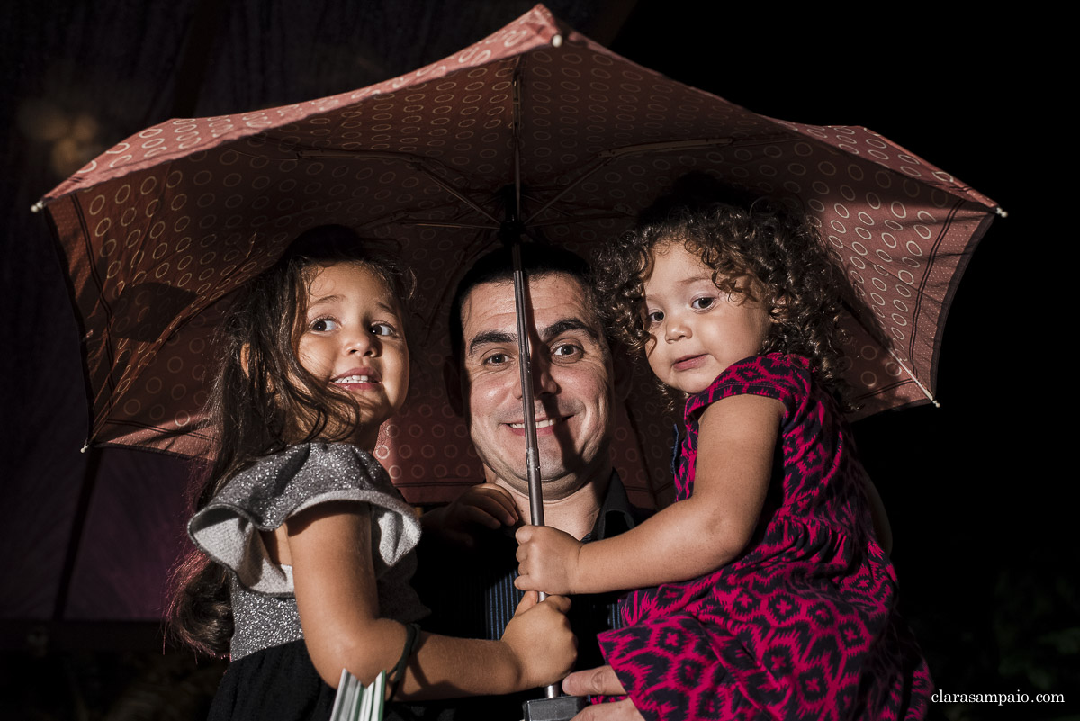 Estória de casamento, casamento criativo, noivas 2021, noivas 2022, casando em búzios, casamento no rio de janeiro, vestido de noiva, making of em niterói, clara Sampaio fotografia