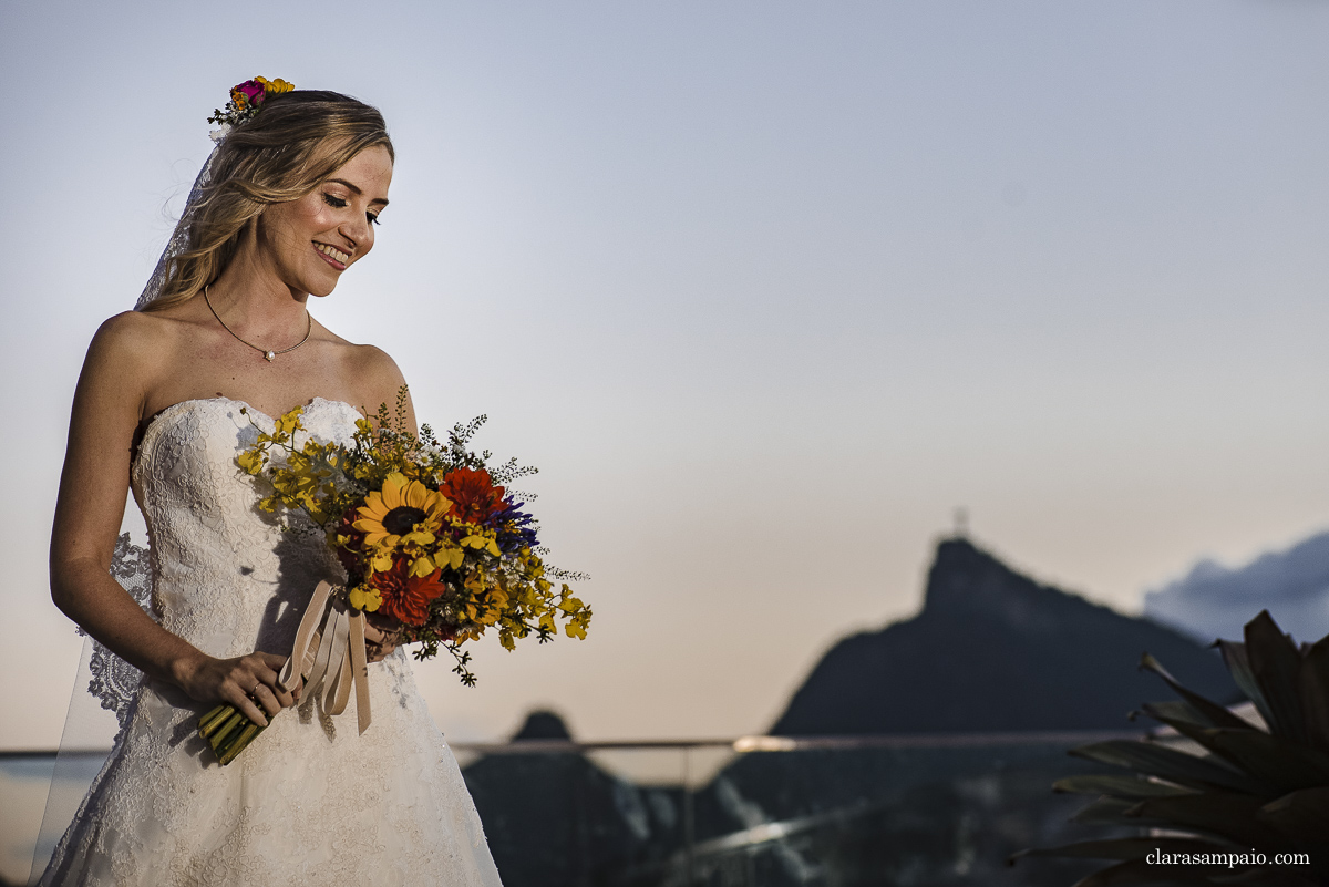 Casamento na confeitaria Colombo, melhor fotógrafo de casamento, casamento na igreja São José, casamento criativo, vestido de noiva, fotos na alerj, making of no hotel prodigy, noivas 2021, noivas 2022, clara Sampaio fotografia