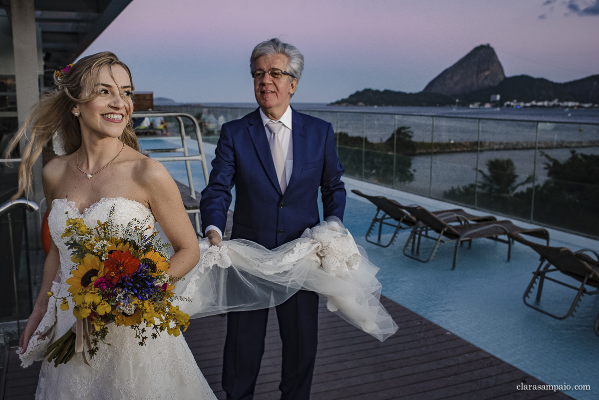 Casamento na confeitaria Colombo, melhor fotógrafo de casamento, casamento na igreja São José, casamento criativo, vestido de noiva, fotos na alerj, making of no hotel prodigy, noivas 2021, noivas 2022, clara Sampaio fotografia