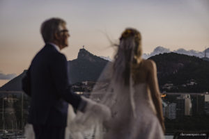 Casamento na confeitaria Colombo, melhor fotógrafo de casamento, casamento na igreja São José, casamento criativo, vestido de noiva, fotos na alerj, making of no hotel prodigy, noivas 2021, noivas 2022, clara Sampaio fotografia