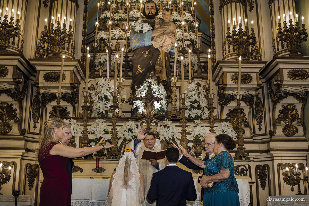 Casamento na confeitaria Colombo, melhor fotógrafo de casamento, casamento na igreja São José, casamento criativo, vestido de noiva, fotos na alerj, making of no hotel prodigy, noivas 2021, noivas 2022, clara Sampaio fotografia