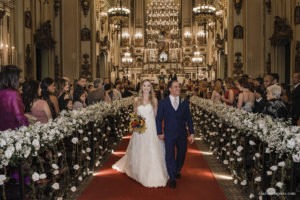 Casamento na confeitaria Colombo, melhor fotógrafo de casamento, casamento na igreja São José, casamento criativo, vestido de noiva, fotos na alerj, making of no hotel prodigy, noivas 2021, noivas 2022, clara Sampaio fotografia