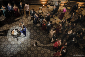 Casamento na confeitaria Colombo, melhor fotógrafo de casamento, casamento na igreja São José, casamento criativo, vestido de noiva, fotos na alerj, making of no hotel prodigy, noivas 2021, noivas 2022, clara Sampaio fotografia