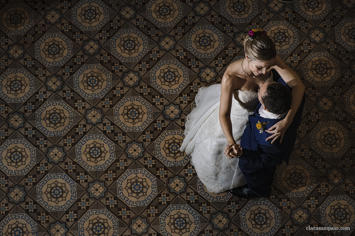 Casamento na confeitaria Colombo, melhor fotógrafo de casamento, casamento na igreja São José, casamento criativo, vestido de noiva, fotos na alerj, making of no hotel prodigy, noivas 2021, noivas 2022, clara Sampaio fotografia