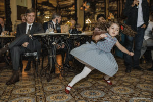 Casamento na confeitaria Colombo, melhor fotógrafo de casamento, casamento na igreja São José, casamento criativo, vestido de noiva, fotos na alerj, making of no hotel prodigy, noivas 2021, noivas 2022, clara Sampaio fotografia