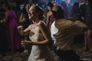 Casamento na confeitaria Colombo, melhor fotógrafo de casamento, casamento na igreja São José, casamento criativo, vestido de noiva, fotos na alerj, making of no hotel prodigy, noivas 2021, noivas 2022, clara Sampaio fotografia