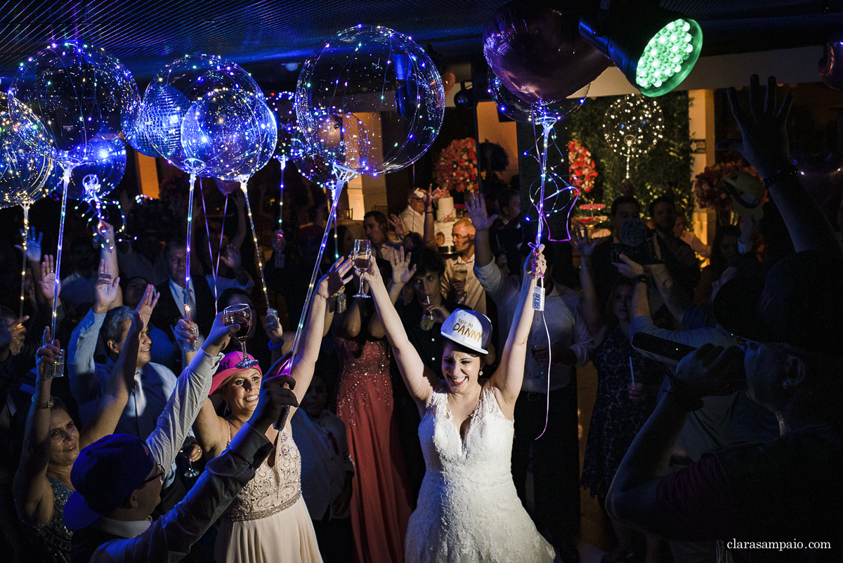 Casamento no Piraquê, melhor fotógrafo de casamento, casamento no Piraquê RJ, Casando no Piraquê, Casamento na Lagoa, casamento no por do sol, casamento de dia, casamento criativo, noivas 2022, noivas 2021, clara Sampaio fotografia