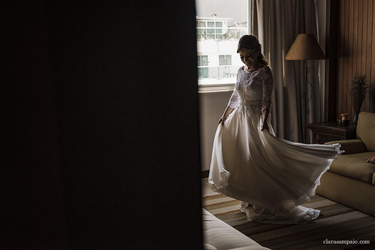 Casamento no fim de tarde, melhor fotógrafo de casamento, casamento na Casa da Polônia, casamento criativo, vestido de noiva, making of em casa, noivas 2021, noivas 2022, clara Sampaio fotografia, noivas 2023, casamento de dia, decoração para casamento de dia