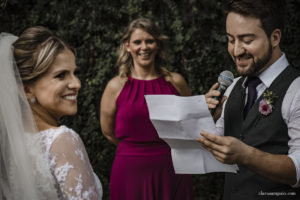 Casamento no fim de tarde, melhor fotógrafo de casamento, casamento na Casa da Polônia, casamento criativo, vestido de noiva, making of em casa, noivas 2021, noivas 2022, clara Sampaio fotografia, noivas 2023, casamento de dia, decoração para casamento de dia