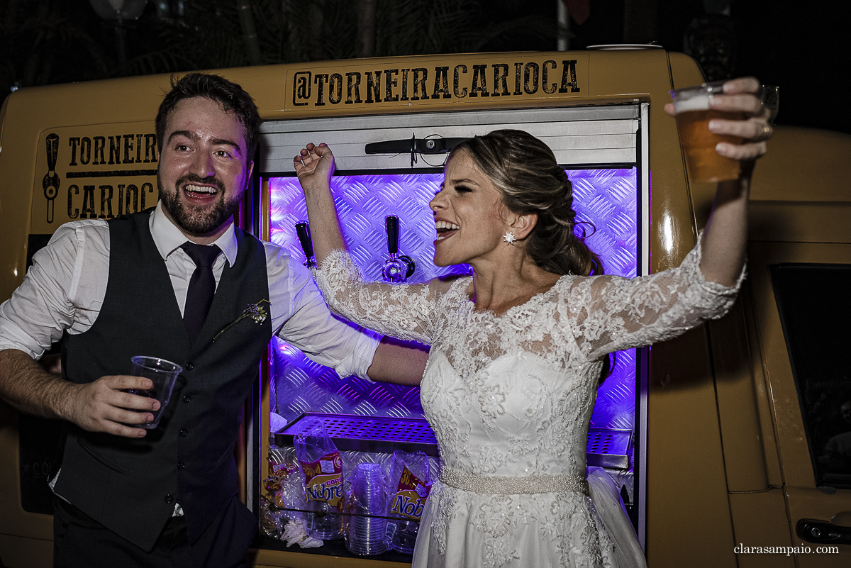 Casamento no fim de tarde, melhor fotógrafo de casamento, casamento na Casa da Polônia, casamento criativo, vestido de noiva, making of em casa, noivas 2021, noivas 2022, clara Sampaio fotografia, noivas 2023, casamento de dia, decoração para casamento de dia