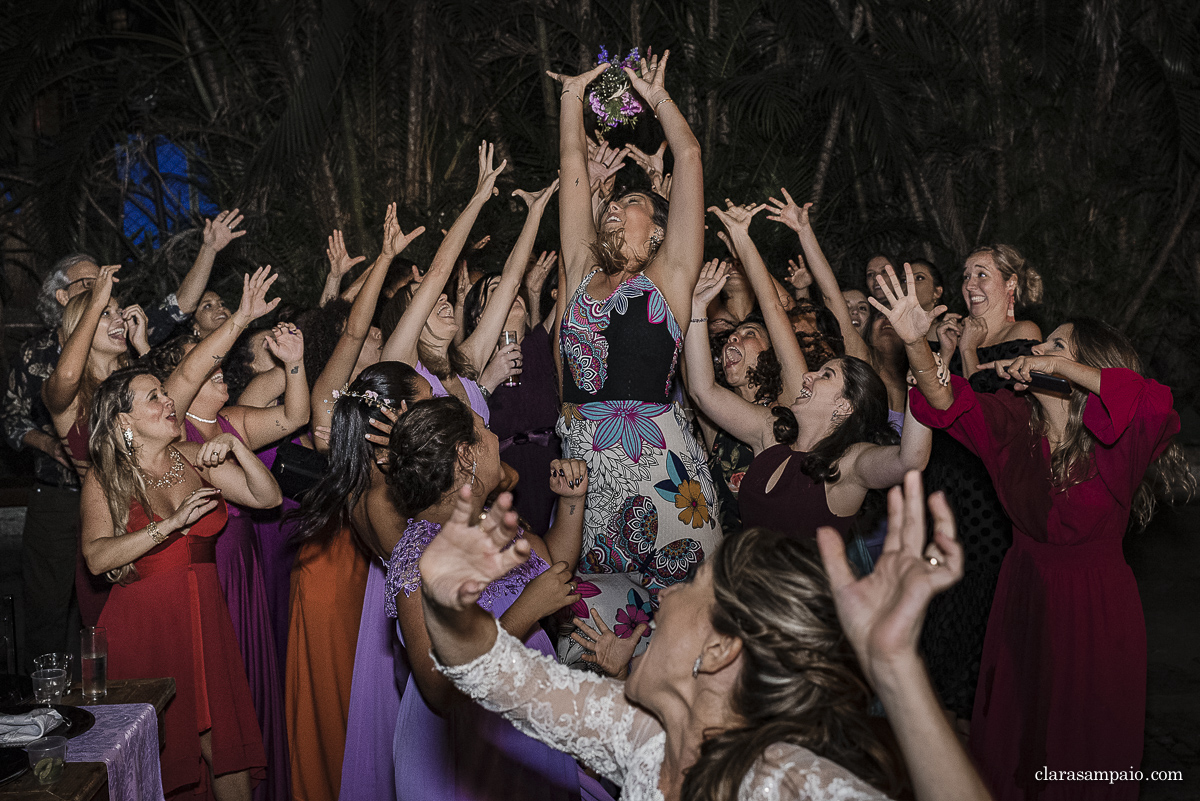 Casamento no fim de tarde, melhor fotógrafo de casamento, casamento na Casa da Polônia, casamento criativo, vestido de noiva, making of em casa, noivas 2021, noivas 2022, clara Sampaio fotografia, noivas 2023, casamento de dia, decoração para casamento de dia