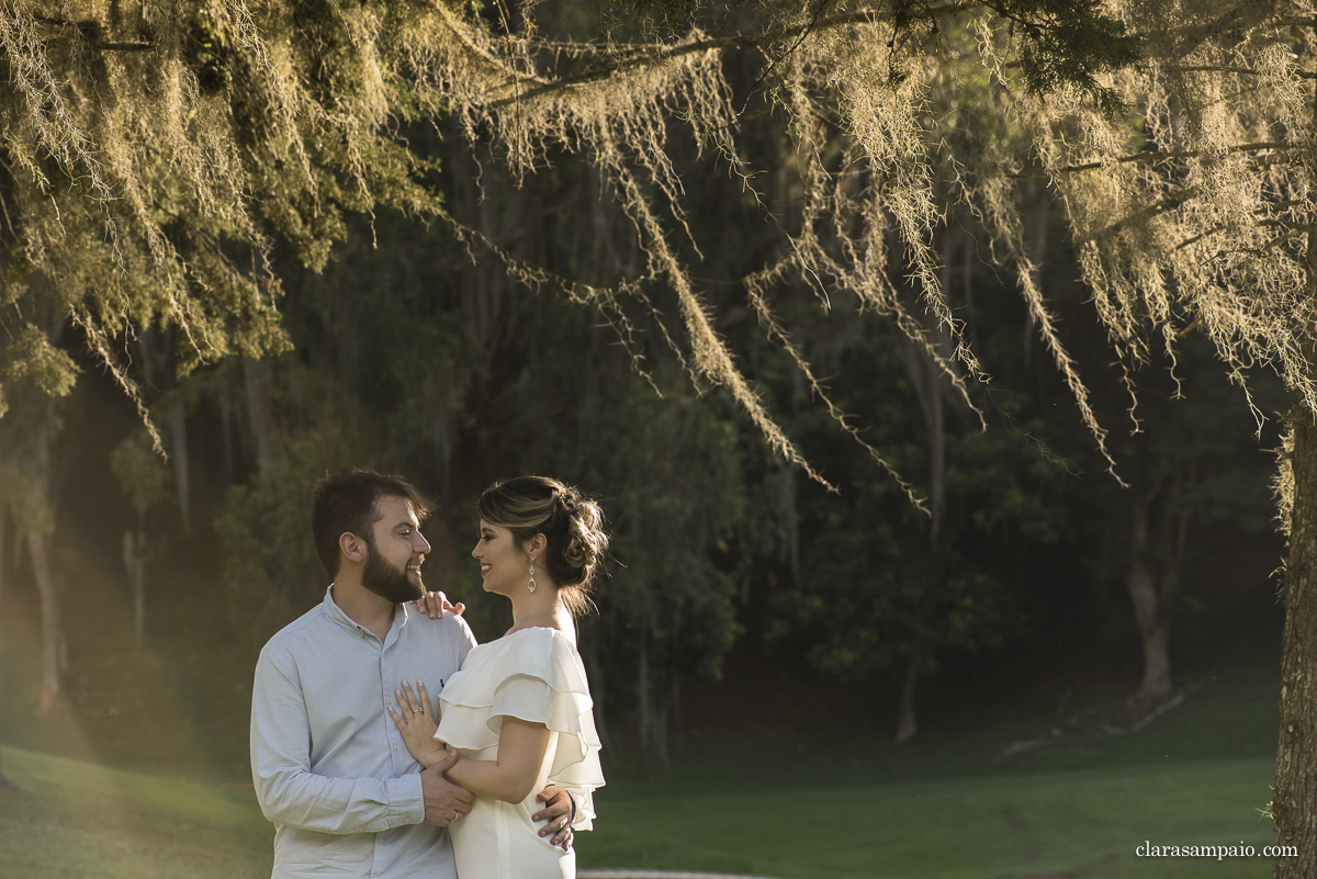 Ensaio no pôr do sol, melhor fotógrafo de casamento, ensaio no fim de tarde, ensaio de casal, ensaio pré casamento, ensaio no campo, fotos para casamento, e-session, clara Sampaio