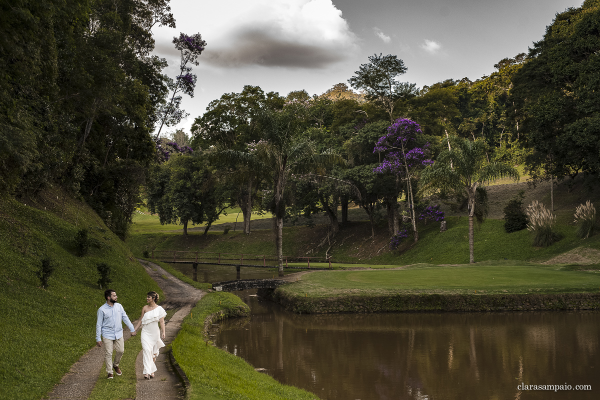 Ensaio no pôr do sol, melhor fotógrafo de casamento, ensaio no fim de tarde, ensaio de casal, ensaio pré casamento, ensaio no campo, fotos para casamento, e-session, clara Sampaio