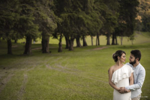 Ensaio no pôr do sol, melhor fotógrafo de casamento, ensaio no fim de tarde, ensaio de casal, ensaio pré casamento, ensaio no campo, fotos para casamento, e-session, clara Sampaio