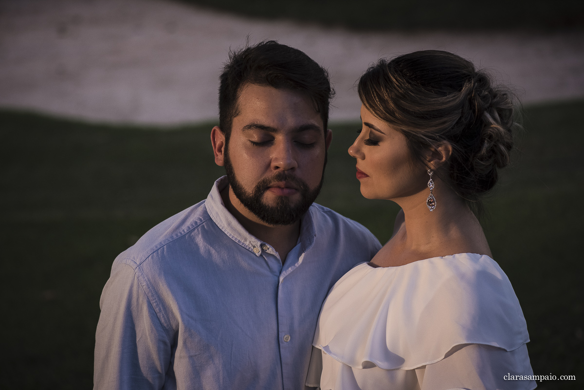 Ensaio no pôr do sol, melhor fotógrafo de casamento, ensaio no fim de tarde, ensaio de casal, ensaio pré casamento, ensaio no campo, fotos para casamento, e-session, clara Sampaio