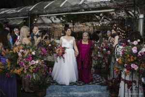 Casamento na Casa de Santa Teresa, casamento de dia, casamento criativo, noivas 2021, noivas 2022, casamento criativo, melhor fotógrafo de casamento rio de janeiro, vestido de noiva, decoração casamento de dia, clara Sampaio fotografia